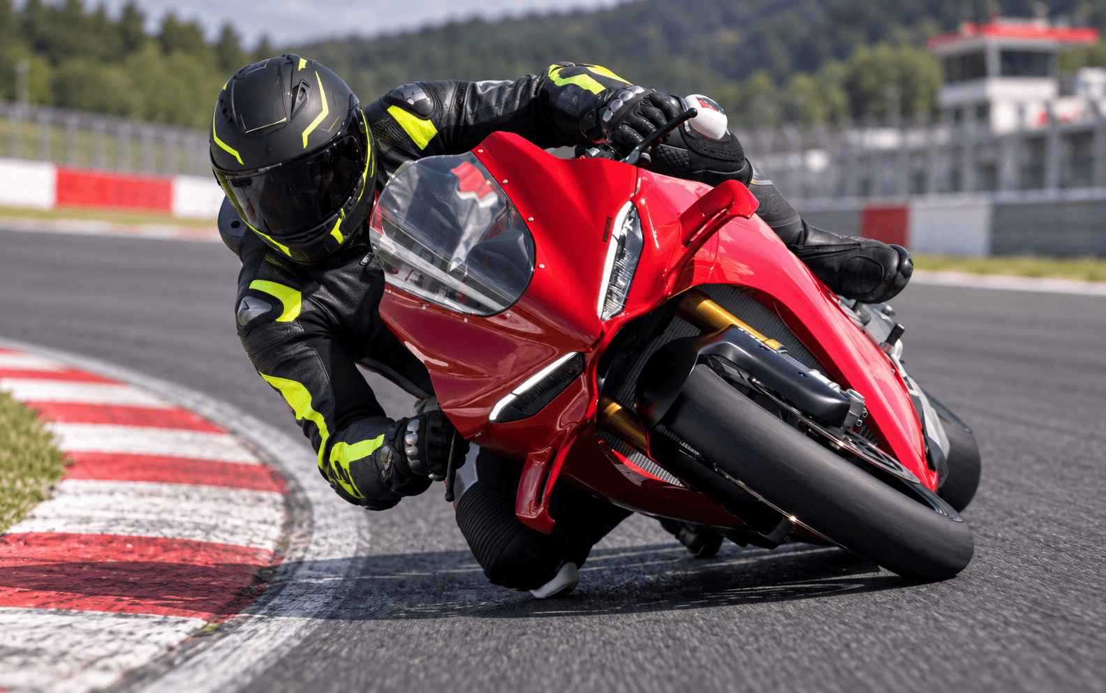 Ducati Panigale V4 : prix, puissance, vitesse et avis